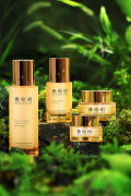 脸部松弛的原因？郑明明金致焕颜系列怎么样？